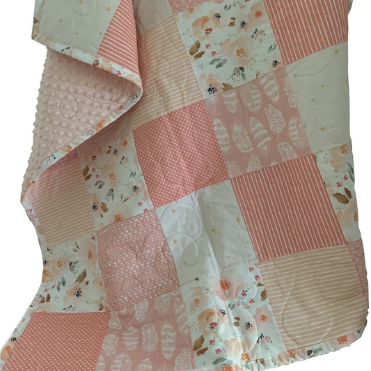 Blossoming Floral in Peachy Patchwork Quilt